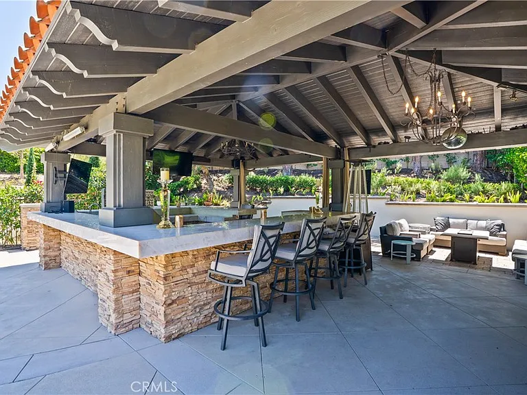 11284 Amberdale Dr — Photo 6