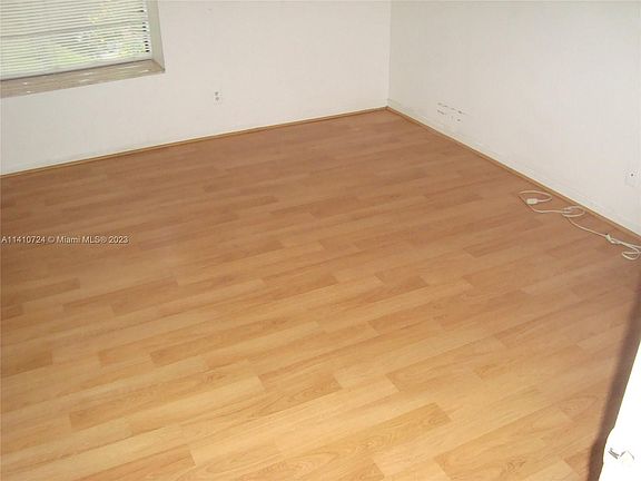 5th image of 3313 Carambola Cir S #3313