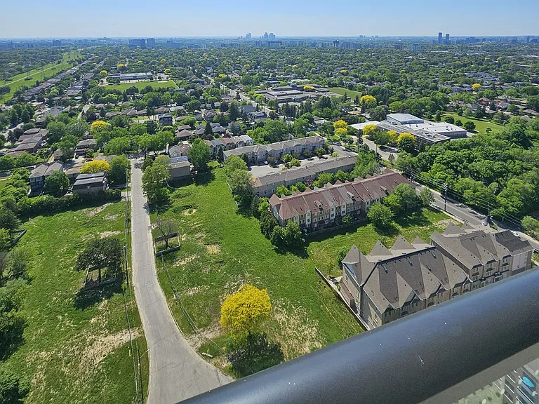 5858 Yonge St #3201 — Photo 9