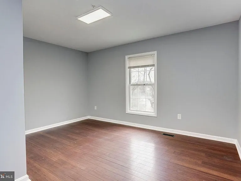 5755 Southern Ave — Photo 15