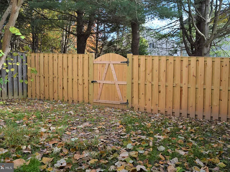 8933 Royal Astor Way — Photo 49