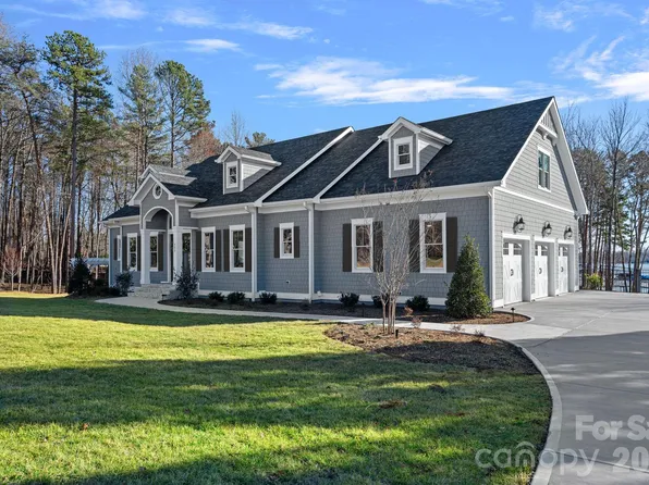 111 Kent Ct, Mooresville, NC 28117