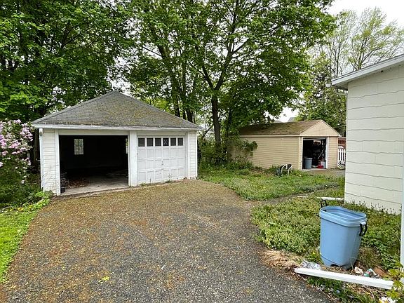 3rd image of 94 Ackley Ave