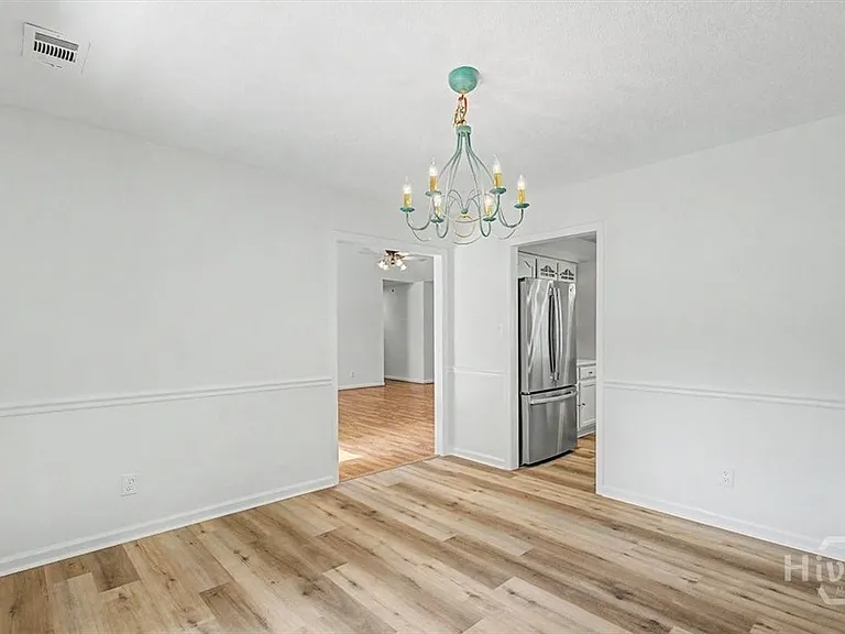 85 S Oak Rd — Photo 8