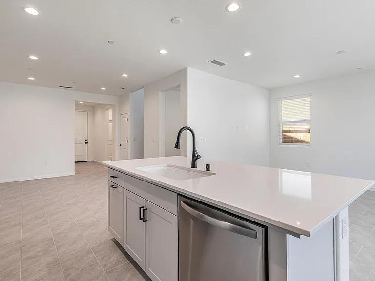 697 Philip Way — Photo 12