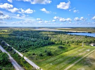 365 Lake Apthorp Dr, Lake Placid, FL 33852