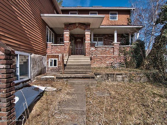 3rd image of 1035 Lincoln St #L-8
