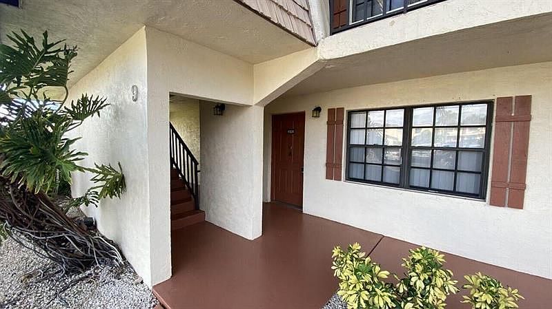 1st image of 4129 Oak Terrace Dr
