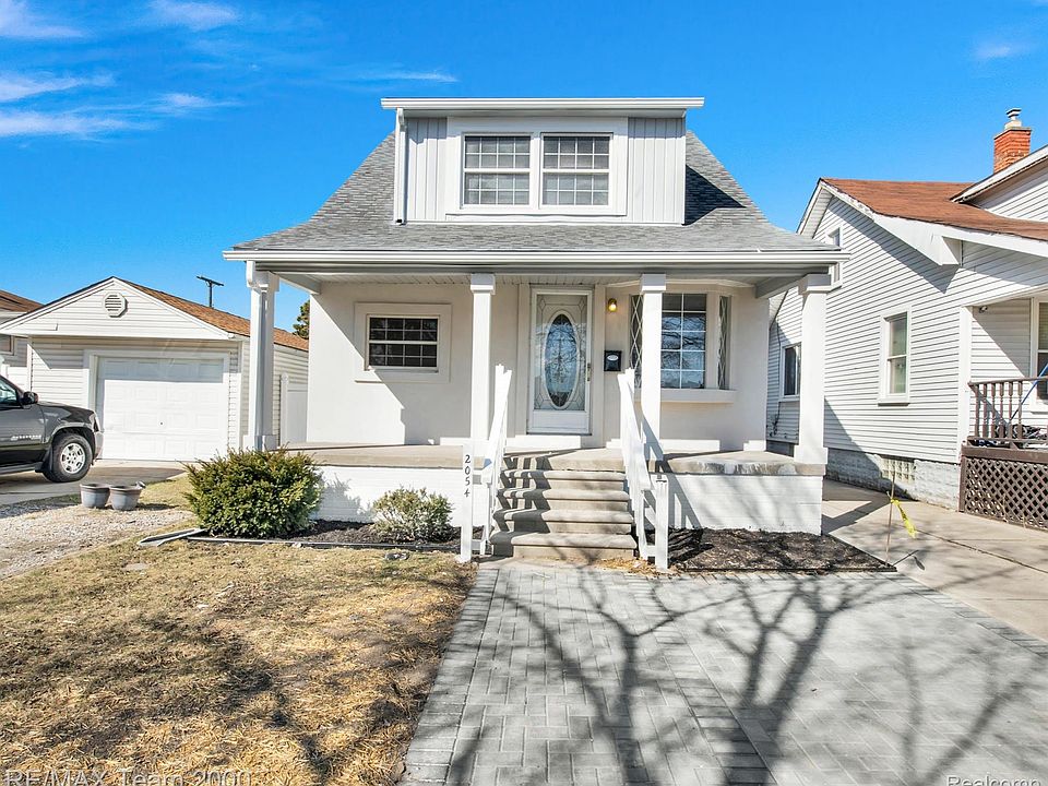 1st image of 2054 Ferris Ave
