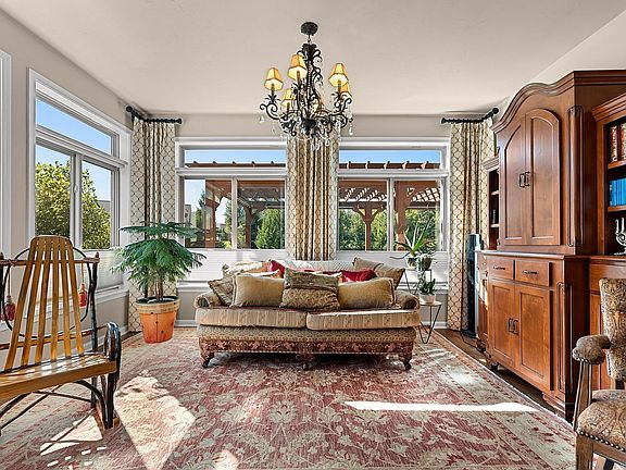 2nd image of 3670 Ponds Edge Ct