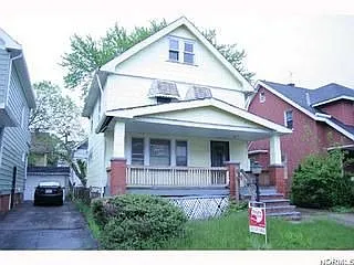 14525 Strathmore Ave photo 1