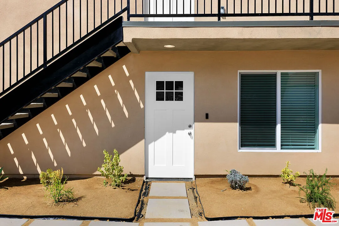 2 bed, 2.0 bath, 750 sqft, $2,995 — Photo 2
