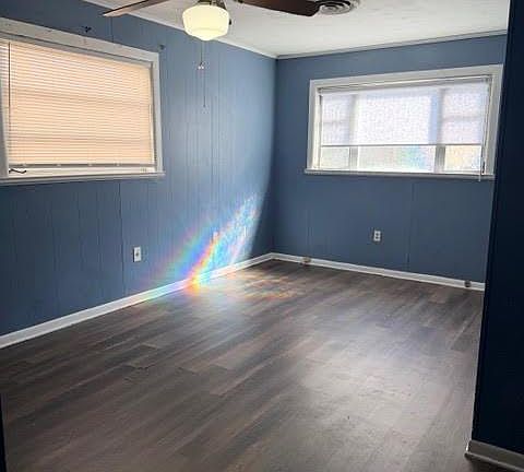 5th image of 450 Orion Ave