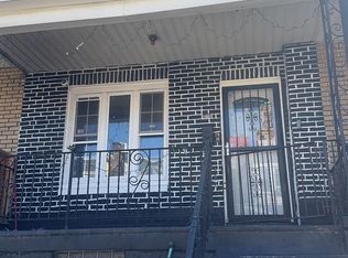 971 Carver St, Philadelphia, PA 19124