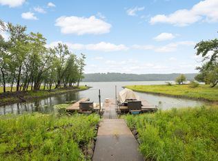 19 Point Rd, Bayport, MN 55003