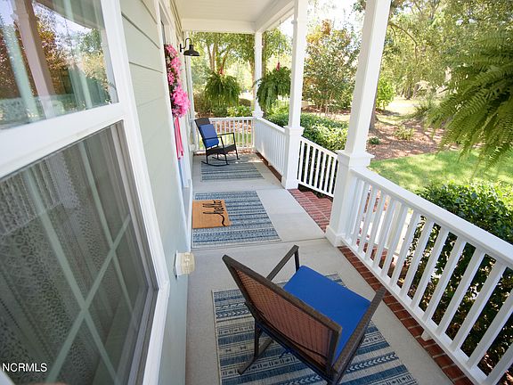 3rd image of 303 Blounts Bay Court SE
