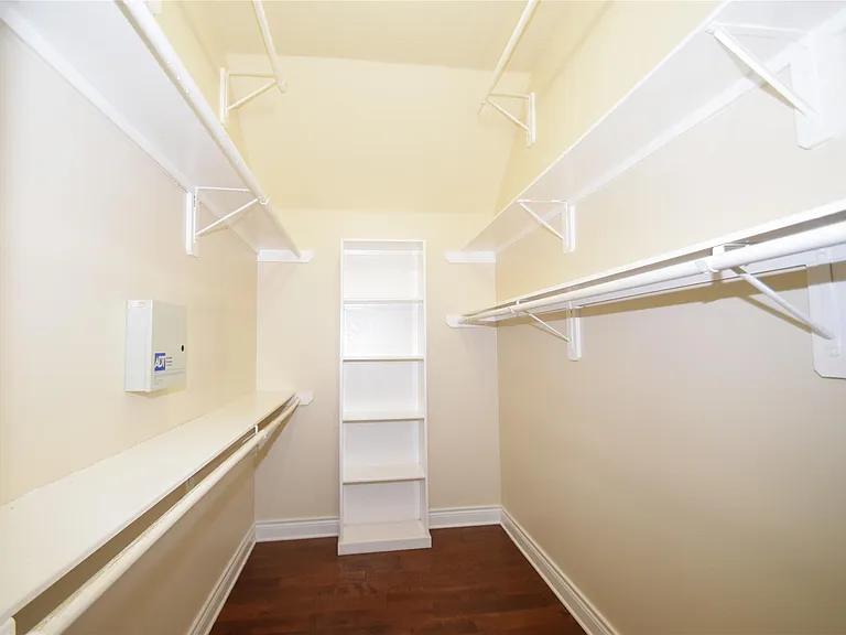6327 Merona Ln — Photo 21
