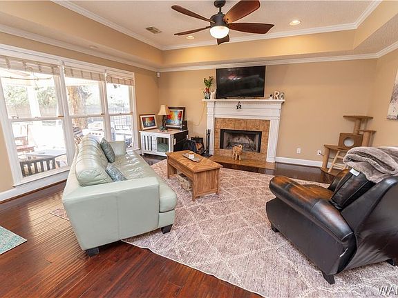 4th image of 4942 Glen Eagle Dr