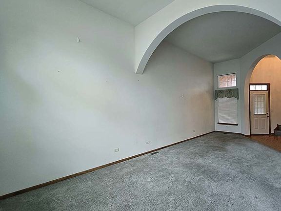 4th image of 11254 Pin Oak Cir