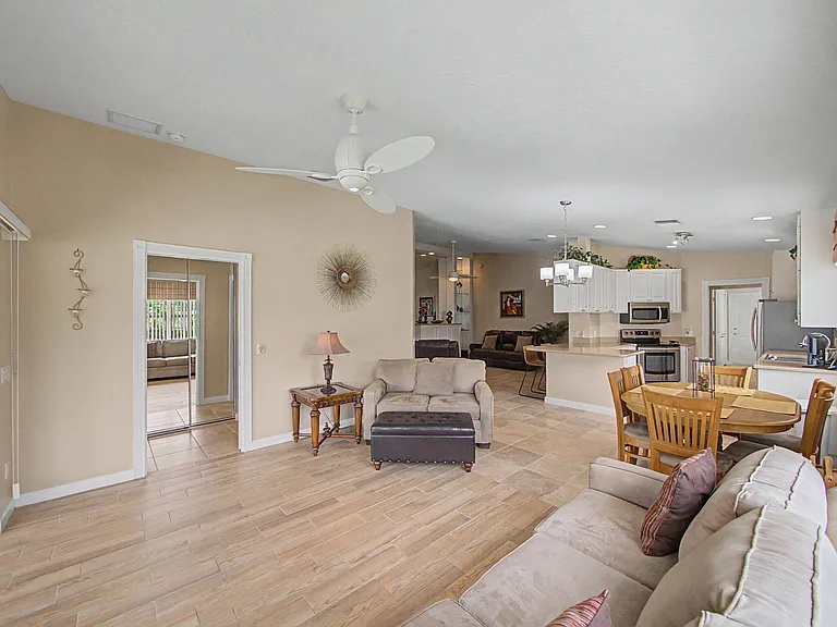 10617 SW Hartwick Dr — Photo 12