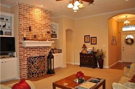5th image of 8408 Alison Ave