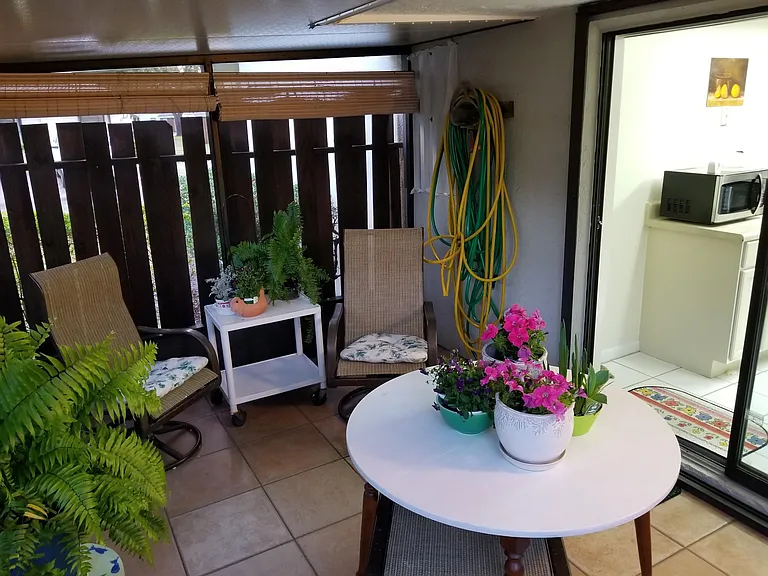 Enclosed Outdoor Area