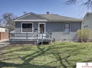 5902 Sahler St, Omaha, NE 68104