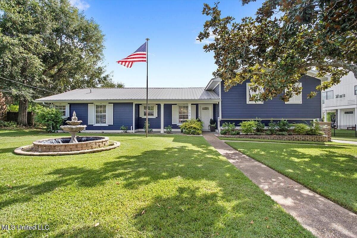 706 Holly Hills Dr, Biloxi, MS 39532 | Zillow