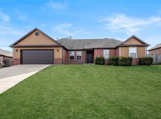 430 Trieste Dr, Centerton, AR 72719