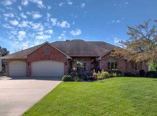 2400 Cedar Creek Ln, Onalaska, WI 54650