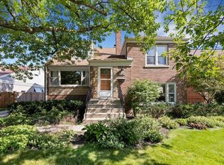 1716 Marguerite St, Park Ridge, IL 60068
