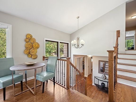 5th image of 1629 Little John Ct