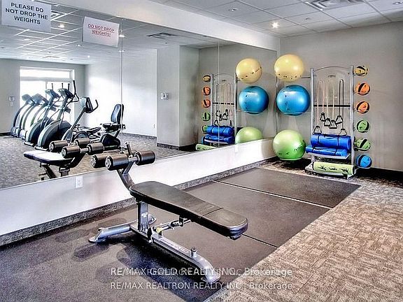 4th image of 7325 Markham Rd #820