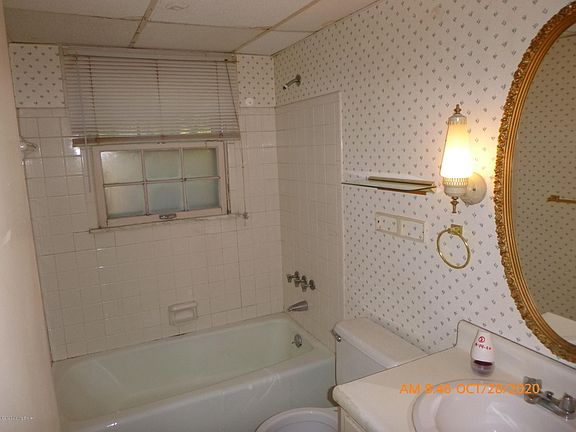 5th image of 4701 Weybridge Gdns APT 103