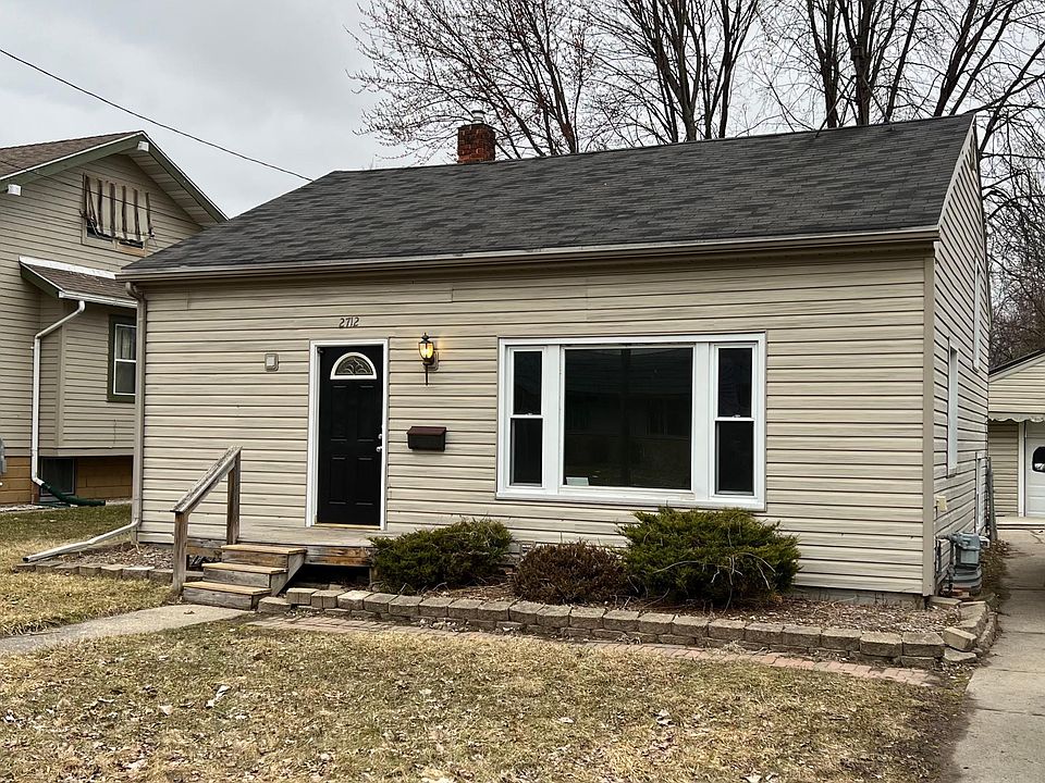 1st image of 2712 Mackinaw St
