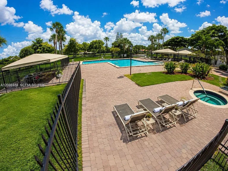 14824 SW 124th Ct — Photo 43