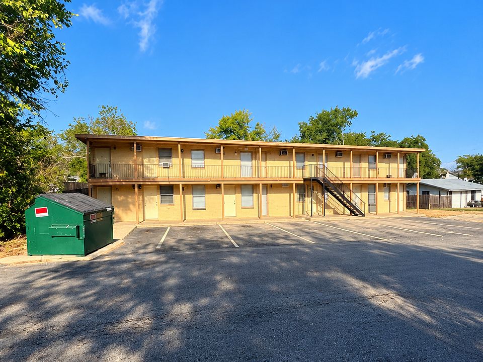 1st image of 613 Stringer St APT 10