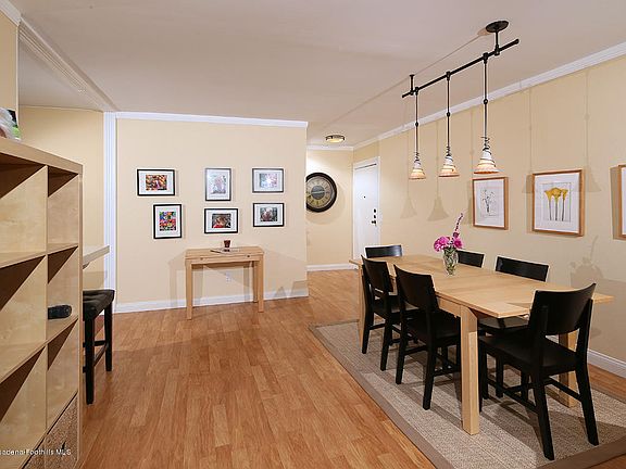 5th image of 330 N Jackson St APT 312