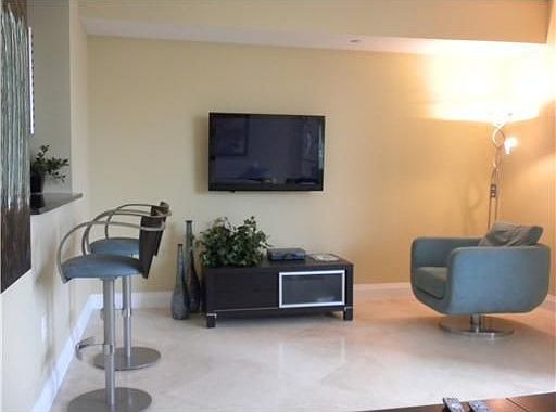3rd image of 341 W 11th St #4