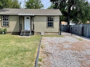 308 W Russell St, Weatherford, TX 76086