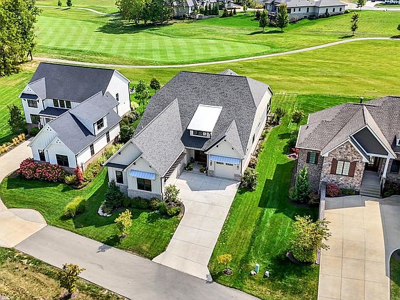 3rd image of 749 Chatham Hills Ct