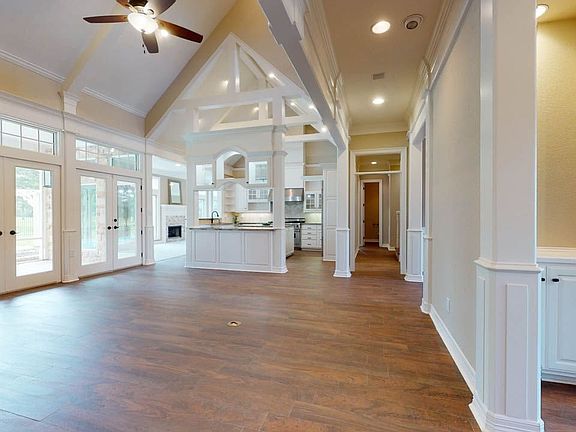 2nd image of 6025 Grand Ct