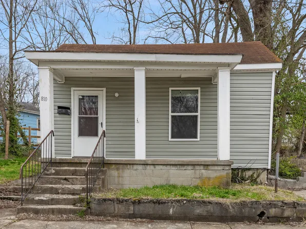 810 Lylesville St, Paris, KY 40361