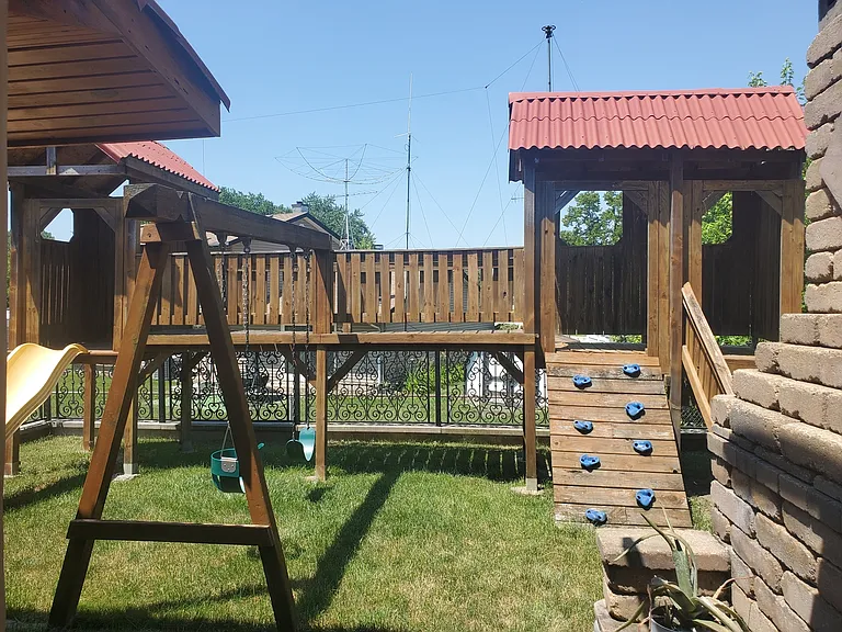 427 Justine Ave — Photo 37