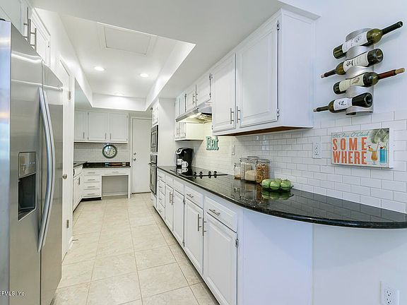 4th image of 12043 Hidden Hills Dr
