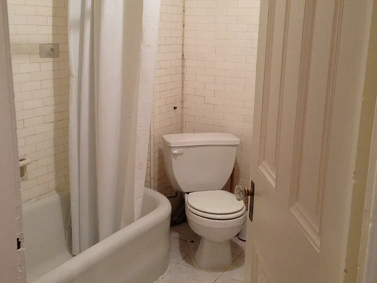 1306 Pine St #2F — Photo 11