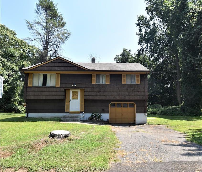 1st image of 1 Sheila Ct