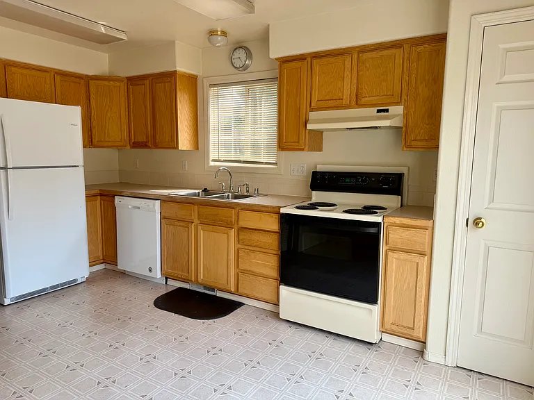 817 Vendome Ave — Photo 5