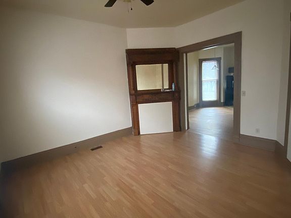 2nd image of 119 W Saint Catherine St #1