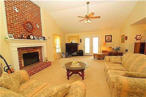 4th image of 8005 Walters Dr